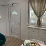 Apartment Charlie