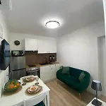 Apartment Charlie *