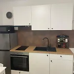 Charlie Apartment *