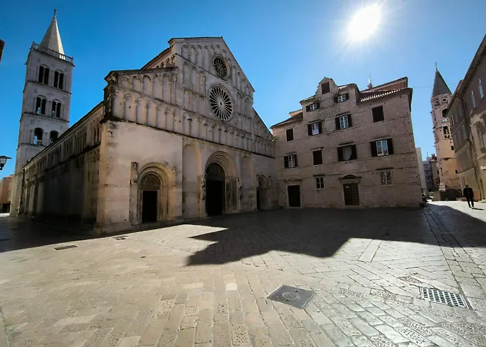 Charlie Апартаменты