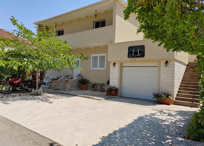 Charlie Апартаменты